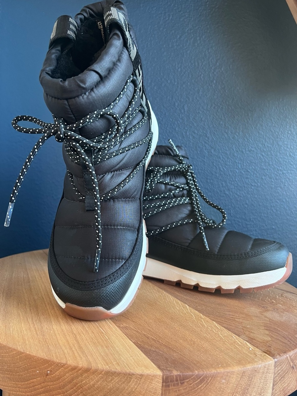 The North Face ThermoBall Lace Up Waterproof Booties | Size 9 - Picture 2 of 5